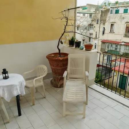 La Casa Di Nonna Teresa Naples