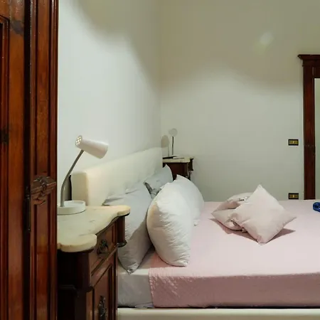 La Casa Di Nonna Teresa نابولي